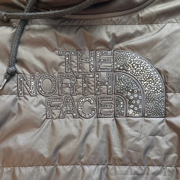 The North Face quilted sweatshirt - Picture 17 of 17